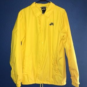Nike SB Windbreaker